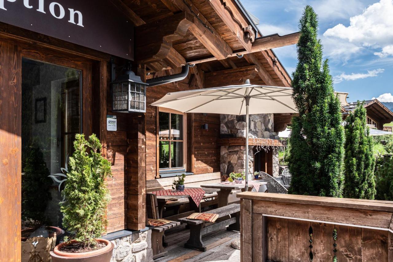 Hotel & Chalets Edelweiss Madonna  Exterior photo