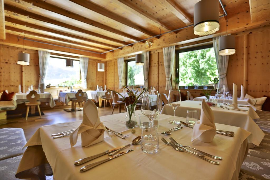 Hotel & Chalets Edelweiss Madonna  Exterior photo